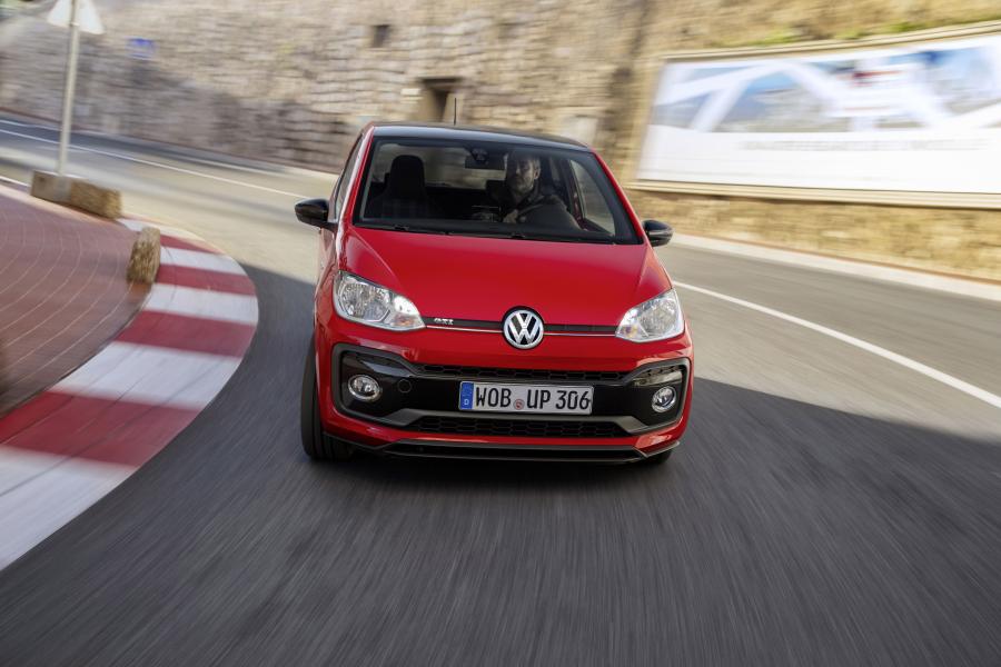  Volkswagen up! GTI 2018 года  (WW) (фото 25 из 41)